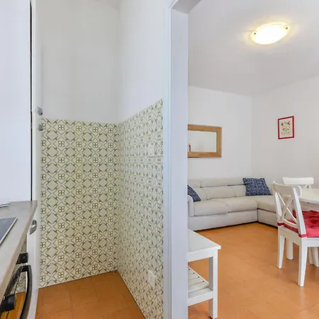 La Roccia By Interhome קאבו